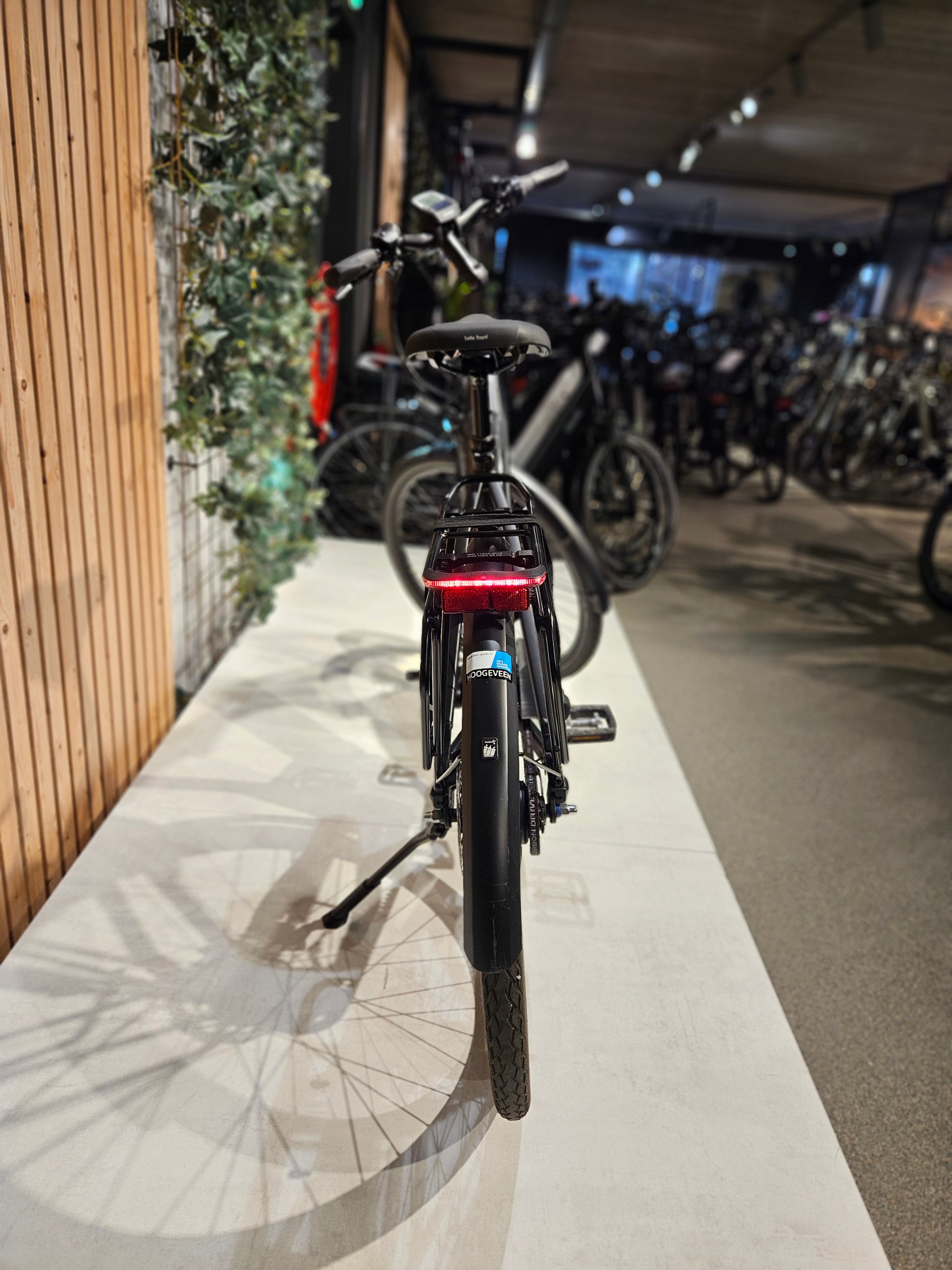 Stevens E-Courier Luxe